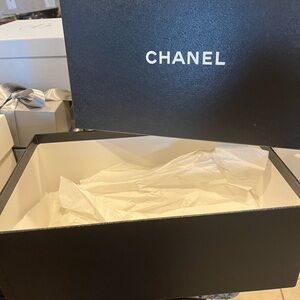 CHANEL Black and White Gift Box